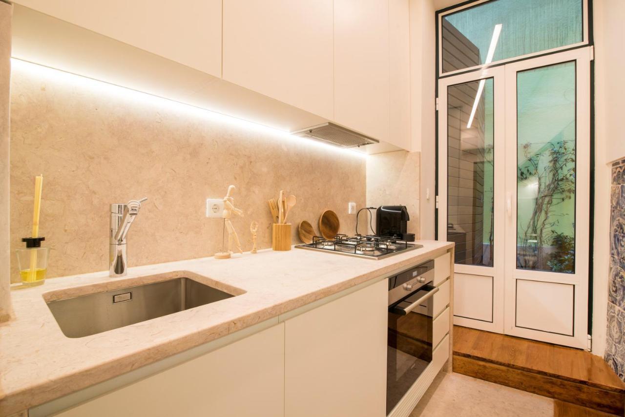 Center Apartment - Chiado - Heart Of Лиссабон Экстерьер фото
